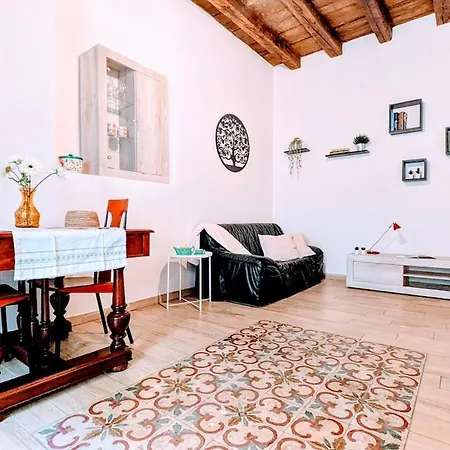 Meli4retreat Beach, Mountain & History Apartment