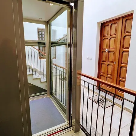 Apartment Meli4retreat Beach, Mountain & History